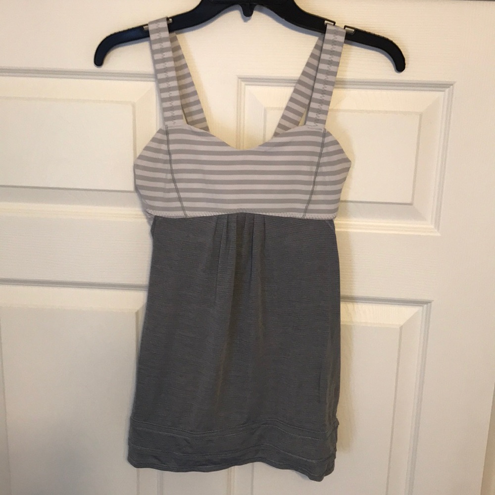 GREY & WHITE Lululemon back on track tank